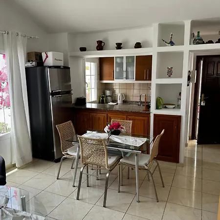 Casa Brigitt בית נופש *